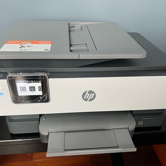 OfficeJet Pro 8025e Wireless All-In-One Inkjet Printer with 4 months of Ink - Picture 1 of 2